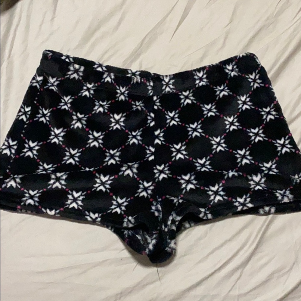 SO Pajama Shorts Ugly Sweater Print Large Black